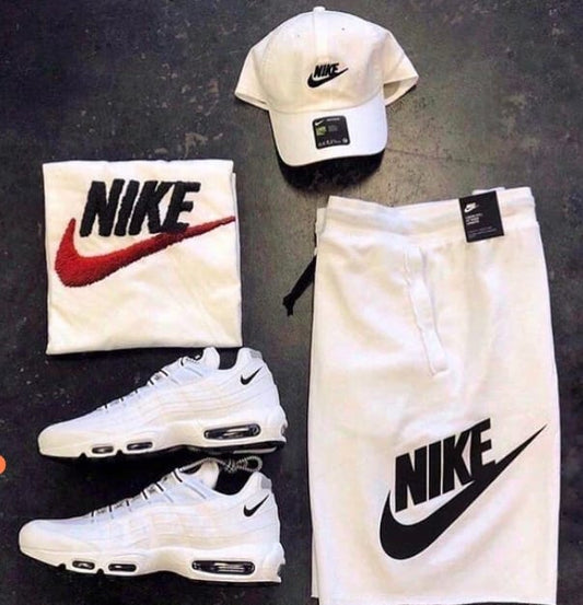 Combo Nike Bermuda white+shirt+scarpe+cappello